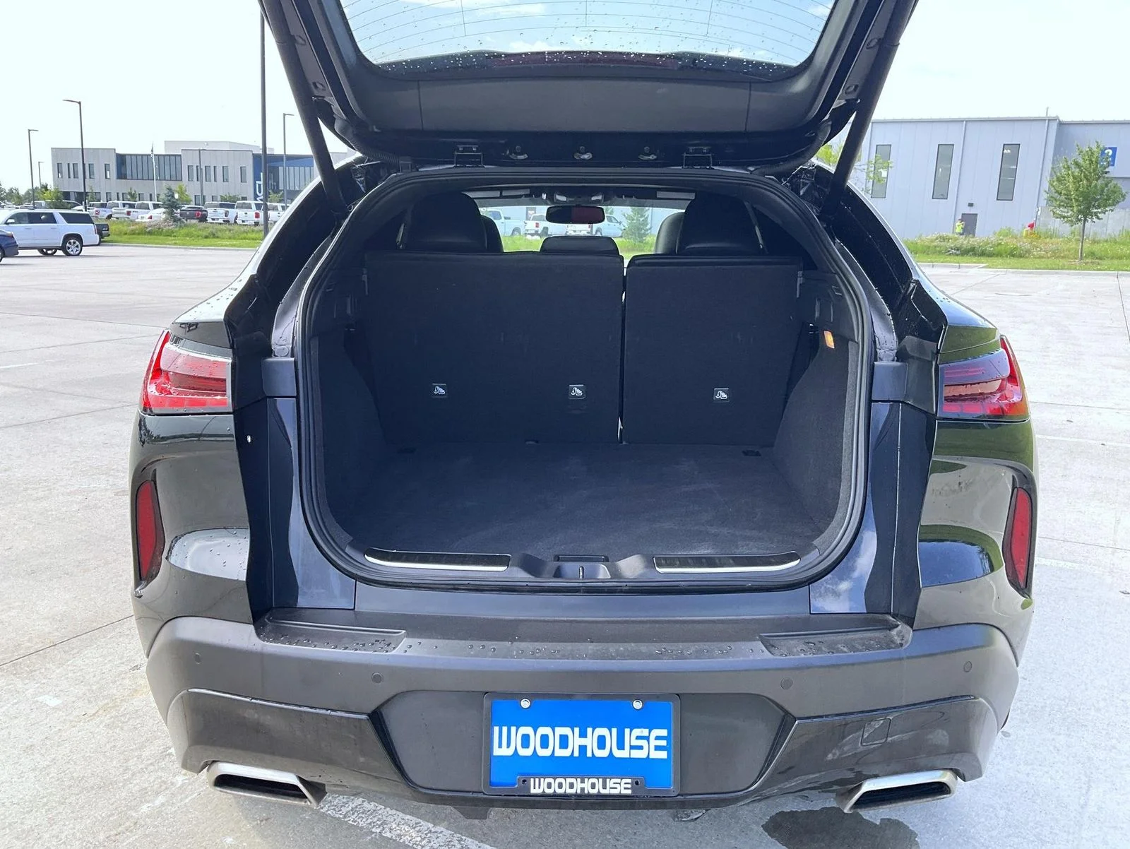 Used 2023 Black INFINITI SENSORY image 9