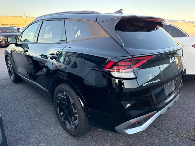 Used 2023 Black Kia SX-Prestige image 4