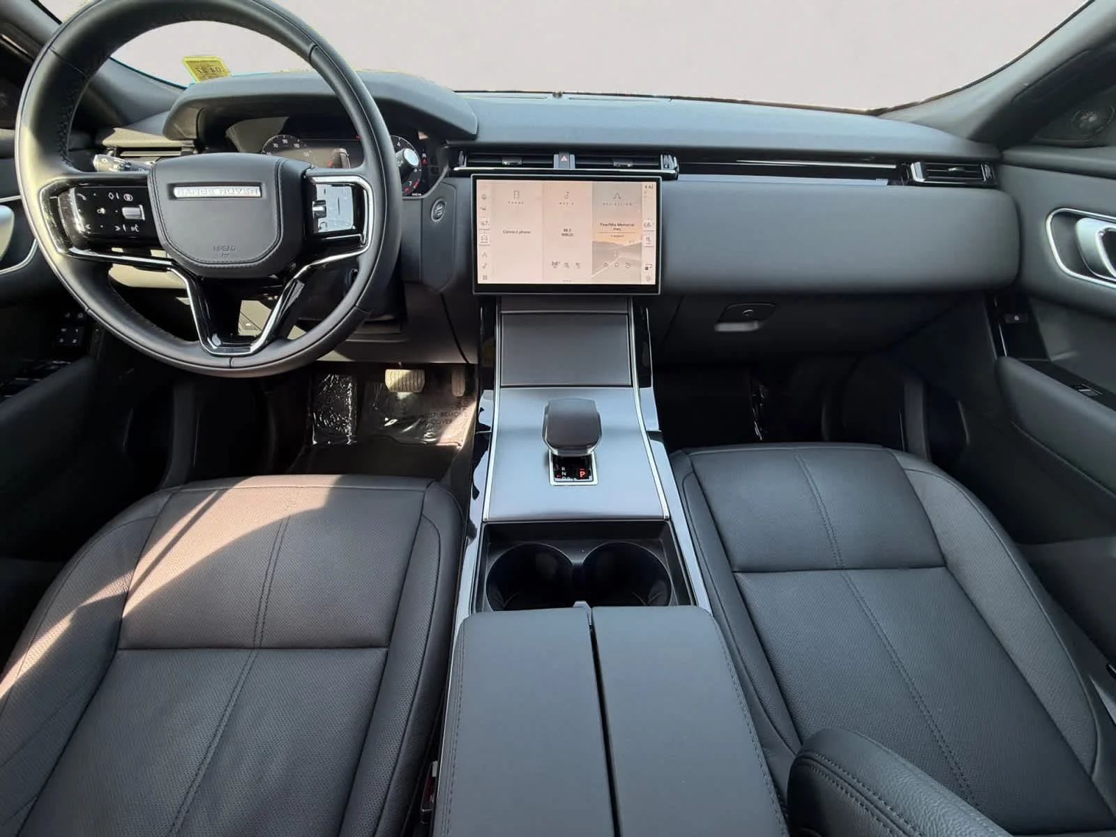 Used 2026 Fuji White Land Rover S image 10