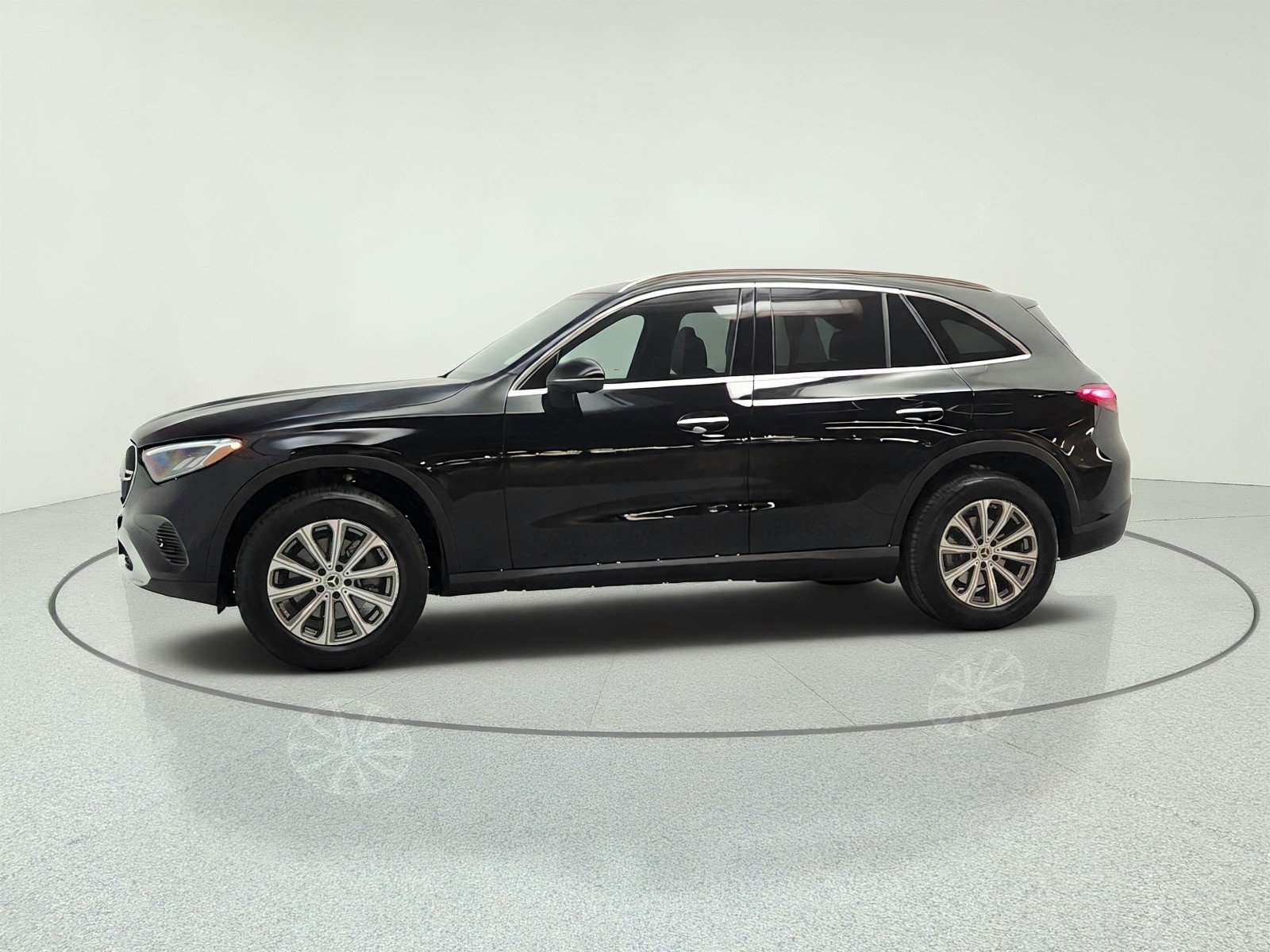 Certified Used 2026 Black Mercedes-Benz GLC 300 SUV image 8
