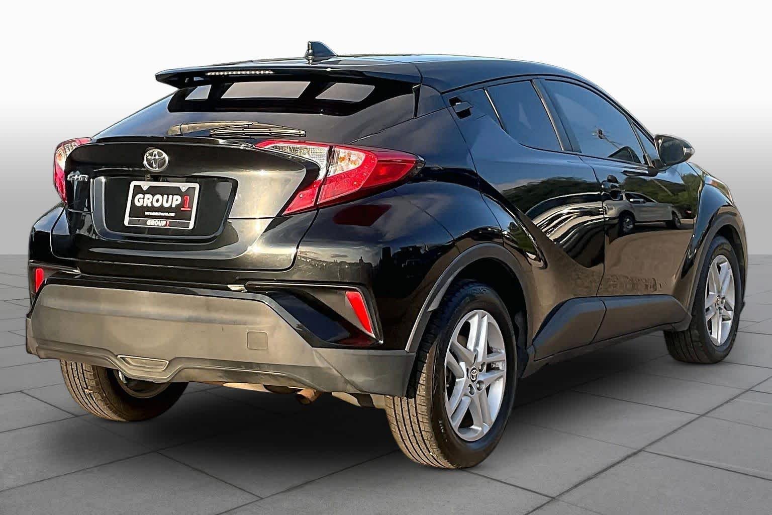Used 2020 Black Sand Pearl Toyota LE image 13