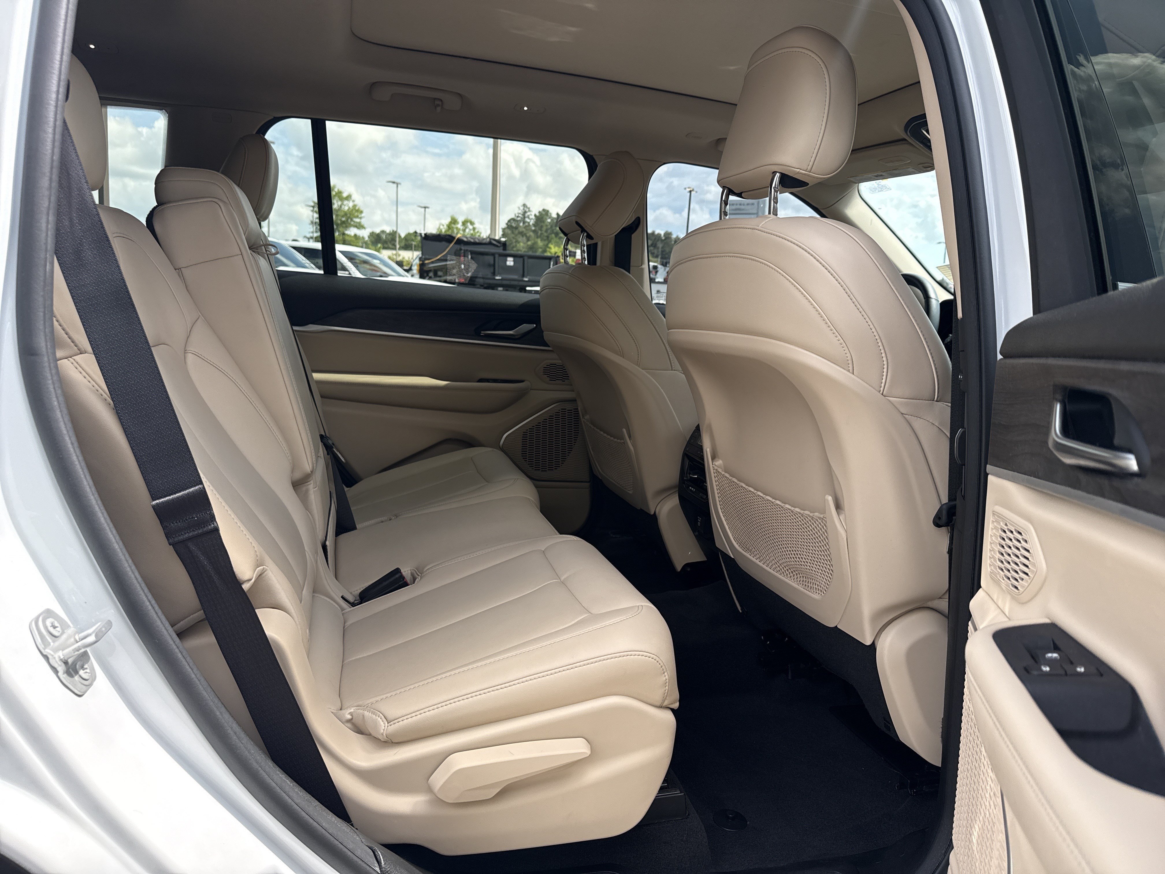 Used 2021 Bright White Clearcoat Jeep Limited image 16