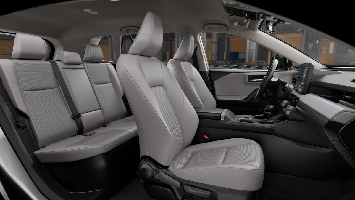 New 2026 Wind Chill Pearl Toyota XLE Premium image 20