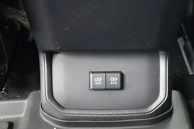 Used 2021 Magnetic Gray Metallic Toyota XLE image 41