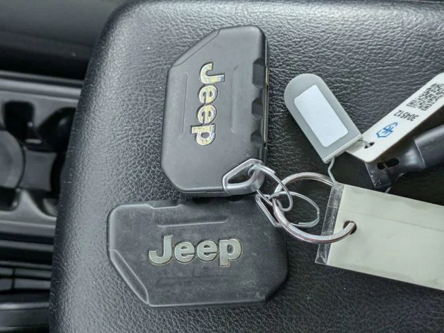 Used 2021 Crystal Metallic Jeep Willys image 32