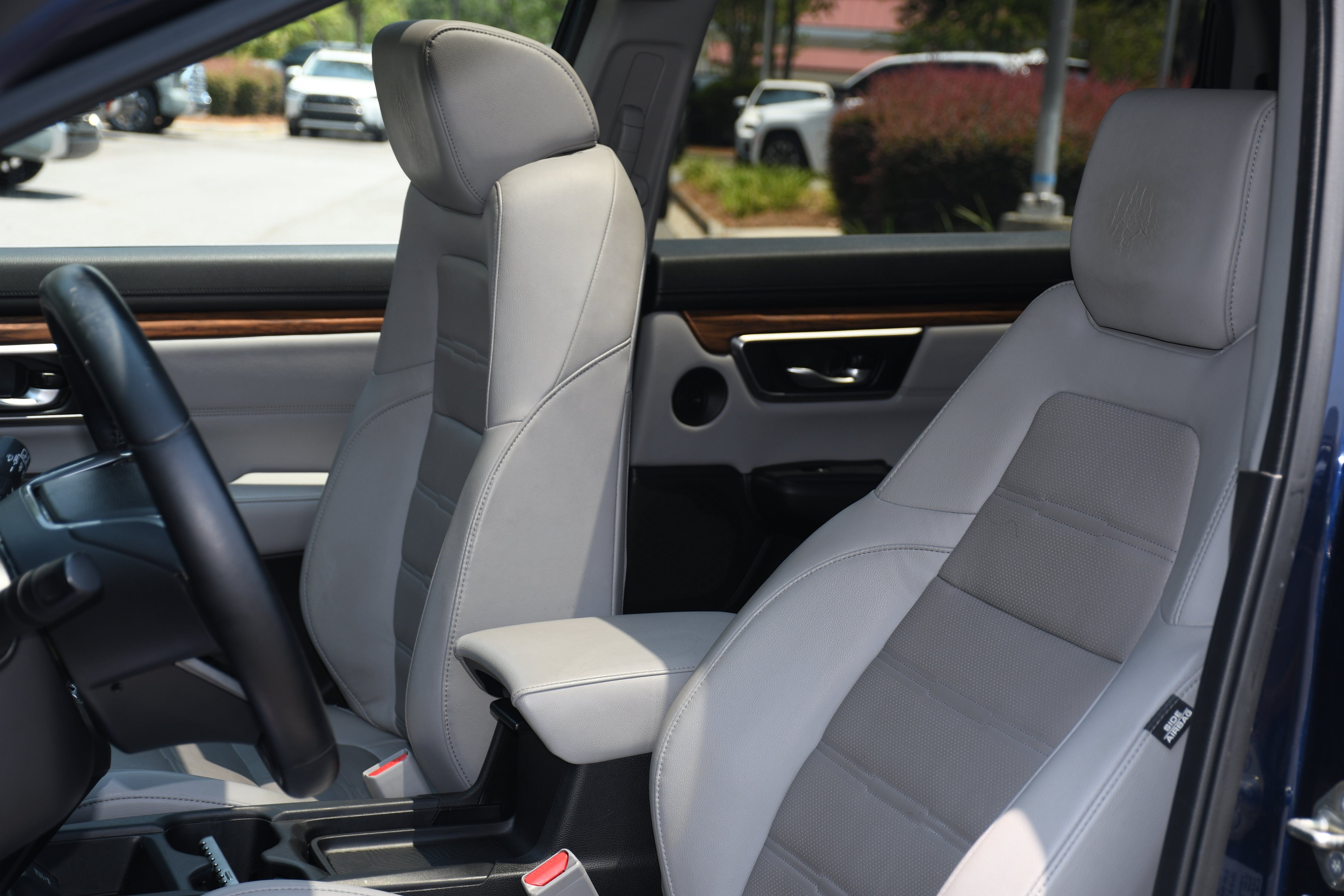 Used 2018  Honda EX-L image 13