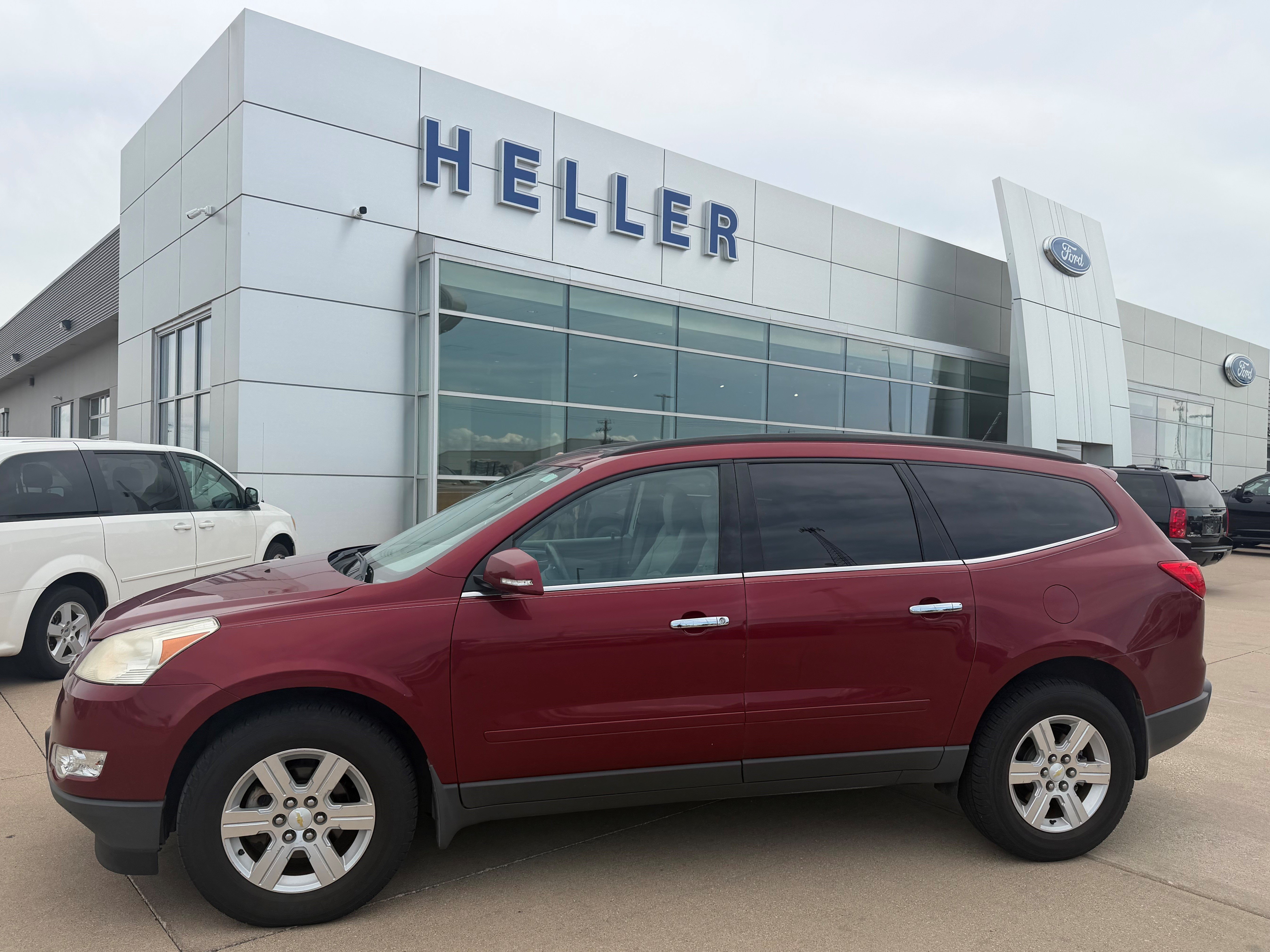 Used 2010 Red Jewel Tintcoat Chevrolet 2LT image 3