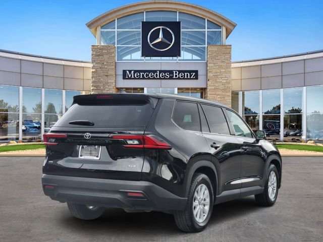 Used 2025 Black Toyota XLE image 4