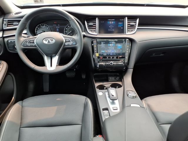Used 2025 Gray INFINITI LUXE image 12