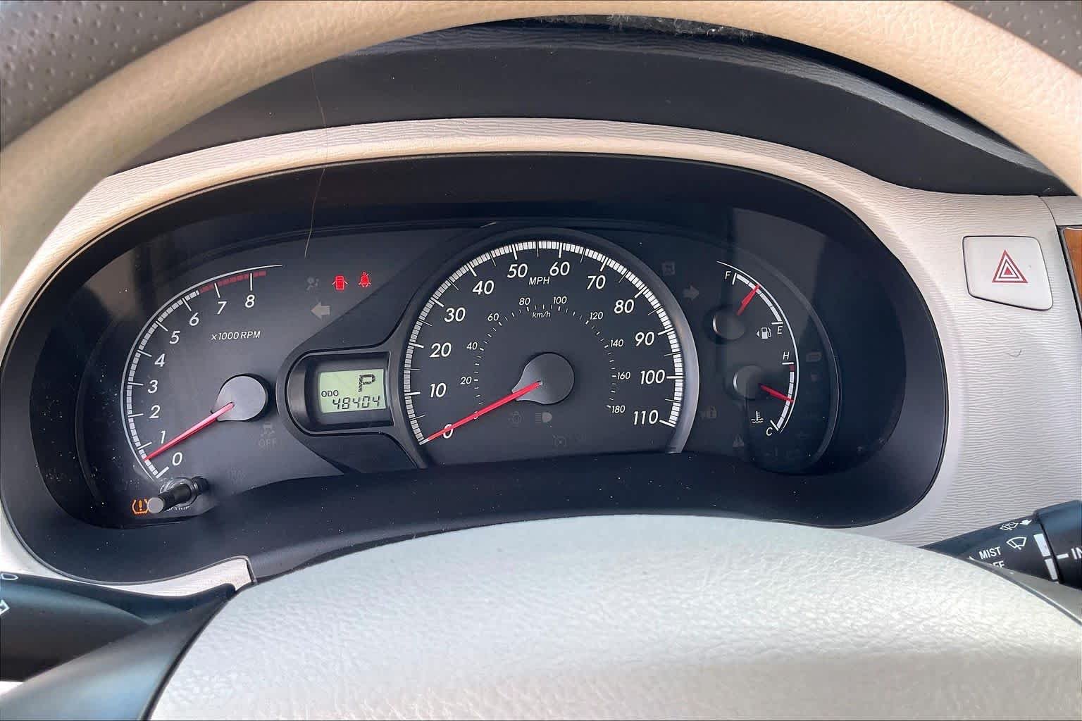 Used 2013 Predawn Gray Mica Toyota LE image 26