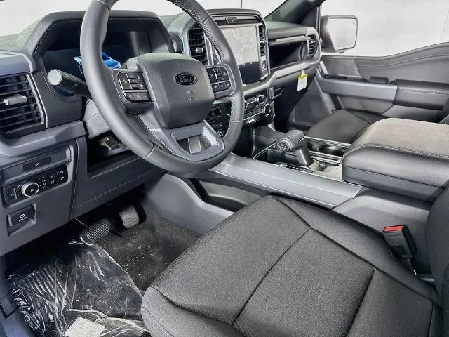 New 2026 Oxford White Ford XLT image 41