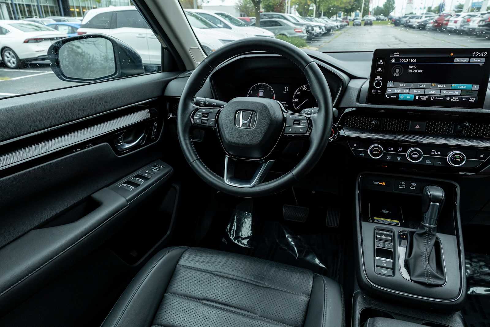 Used 2023 Canyon River Blue Metallic Honda EX-L image 10