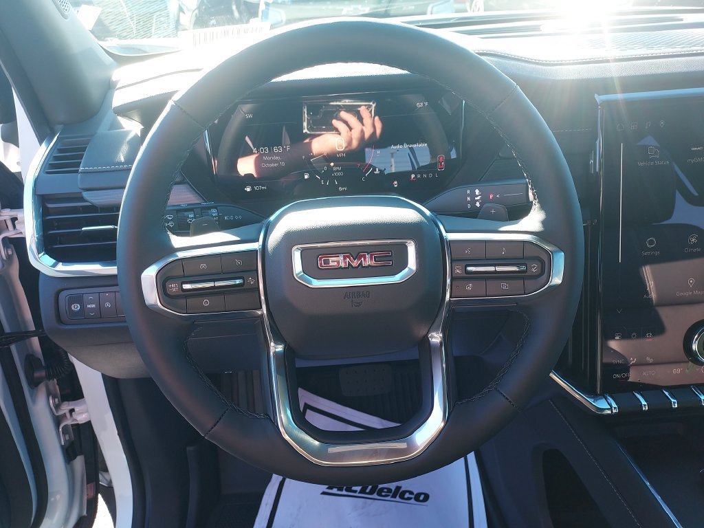 New 2027 Summit White GMC Elevation image 17