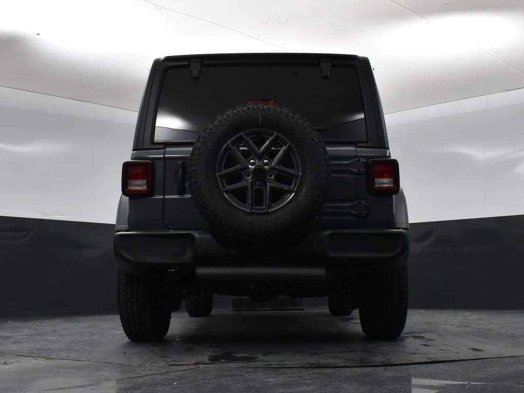 New 2026 Anvil Clearcoat Jeep Sport S image 28