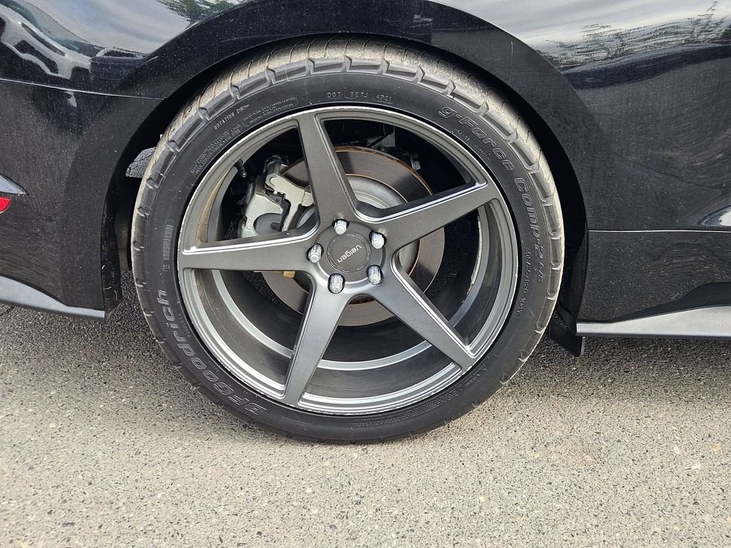 Certified Used 2018 Shadow Black Ford GT image 9