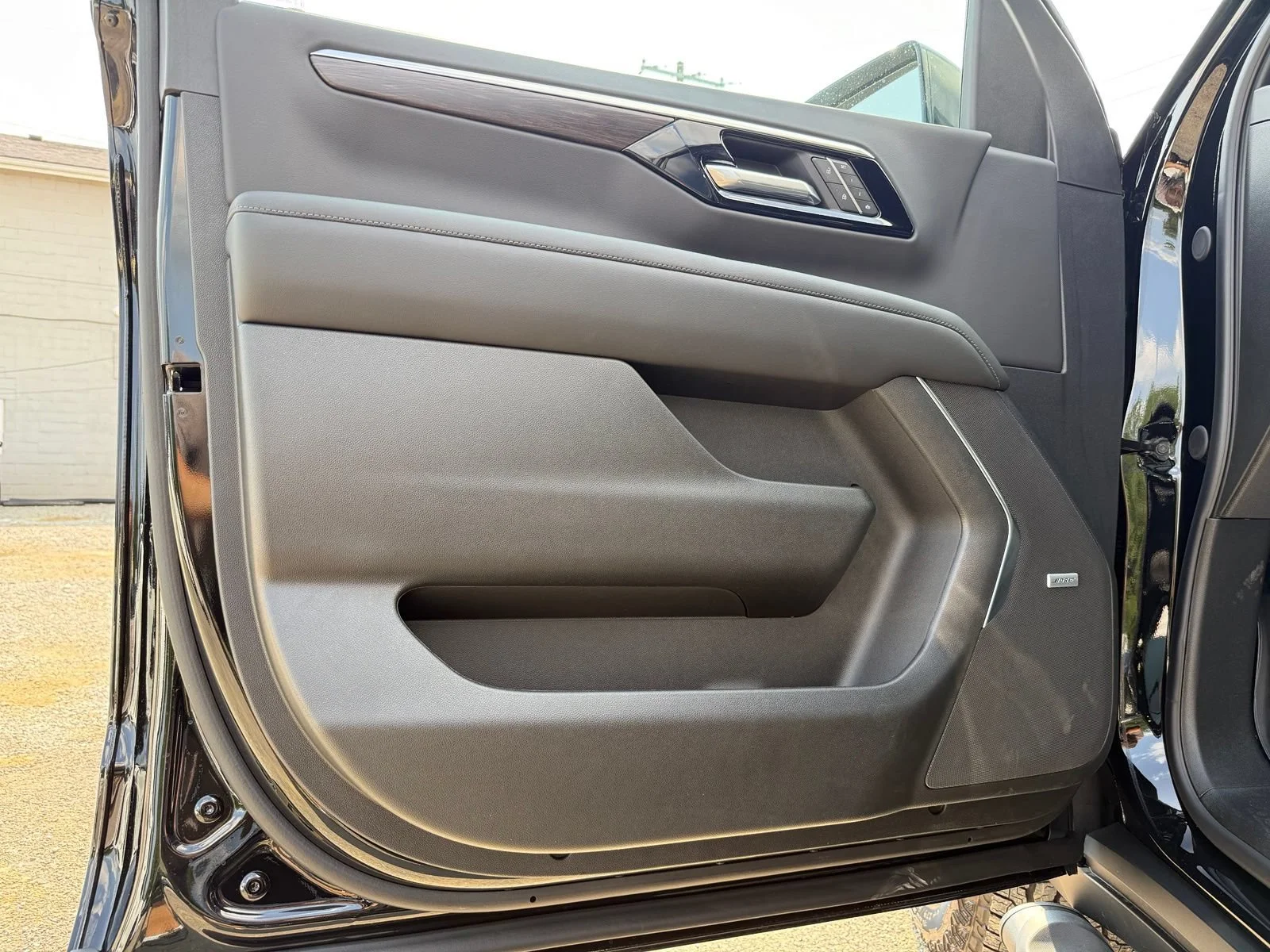 2026 Chevrolet Tahoe Z71 - Photo 19