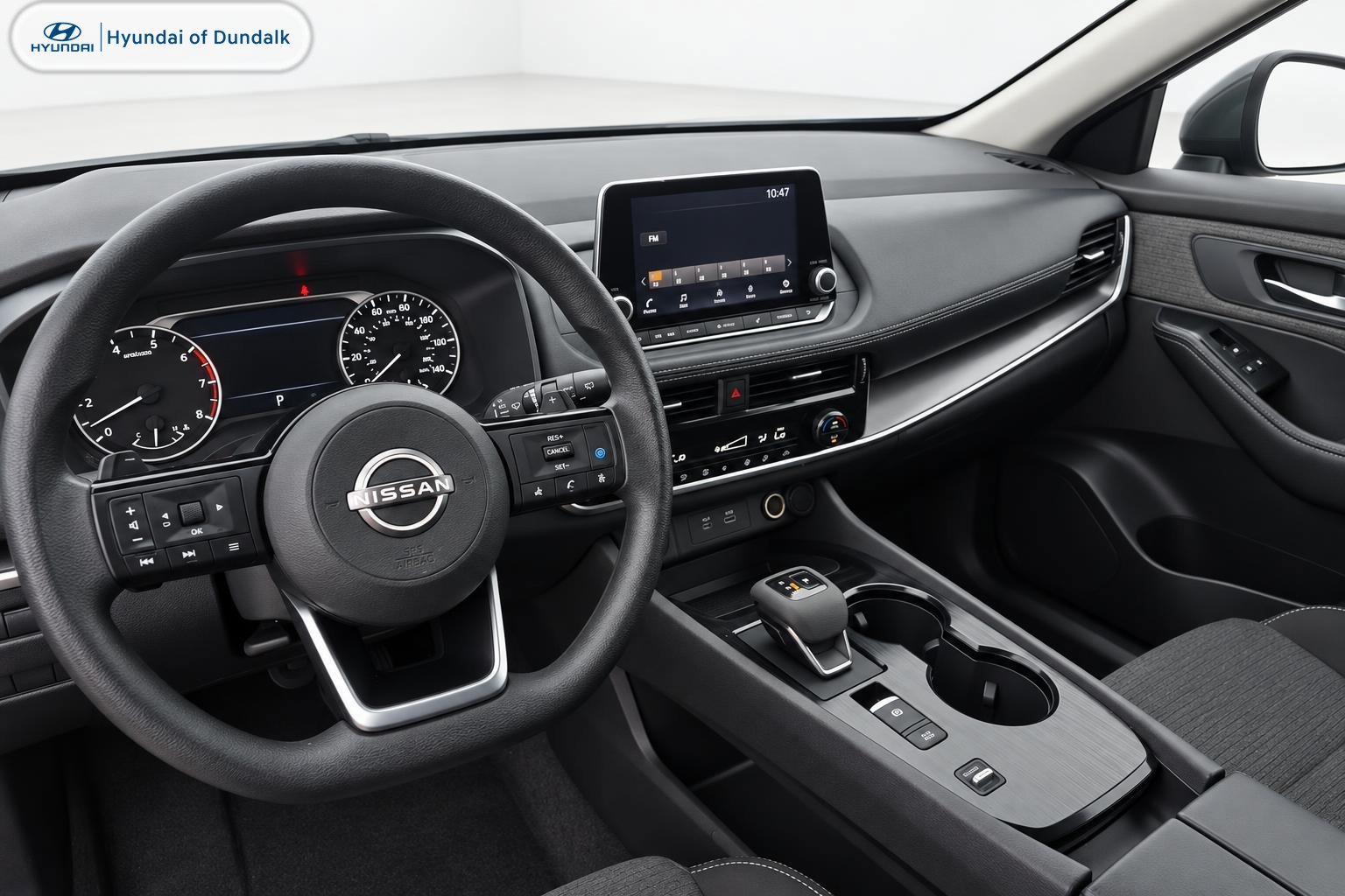 Used 2022 Gray Nissan SV image 8