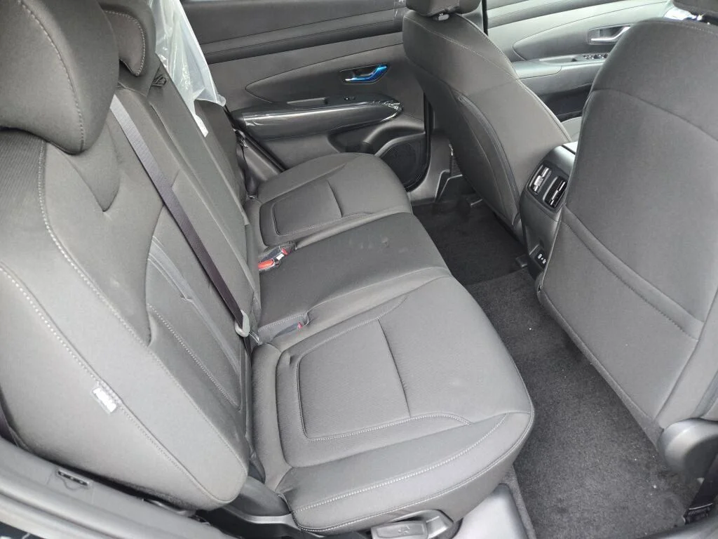 Used 2026 Black Hyundai SEL image 7