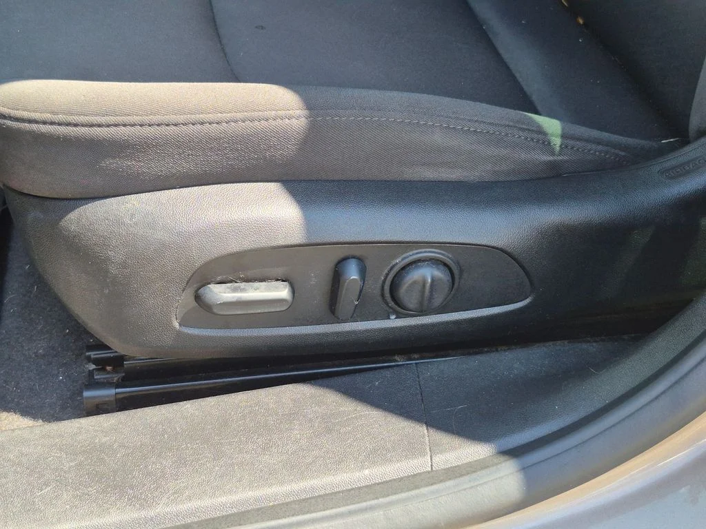 Used 2018 Beige Chevrolet LT image 12