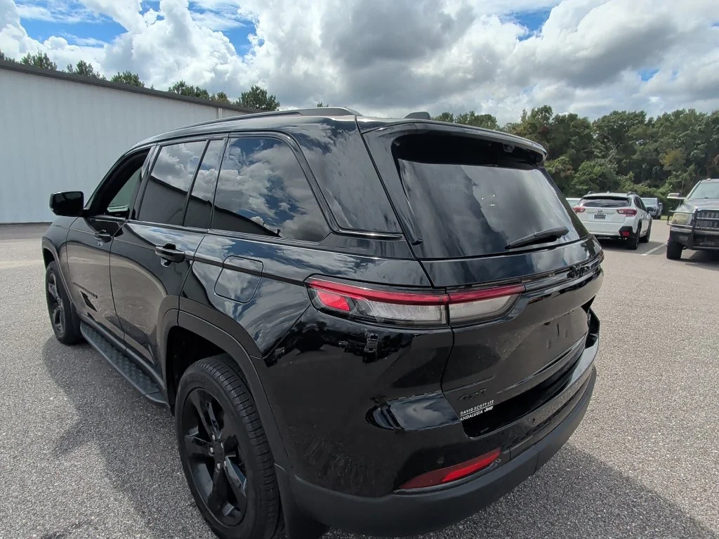 Used 2025 Black Jeep Limited image 8