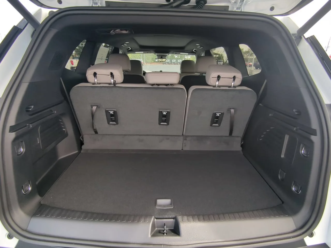 2027 GMC Acadia Elevation - Photo 12