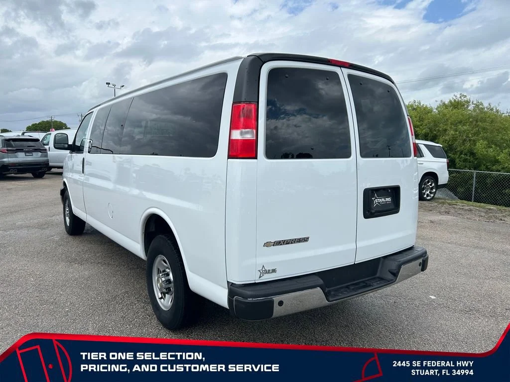 Used 2024 Summit White Chevrolet 1LT image 7