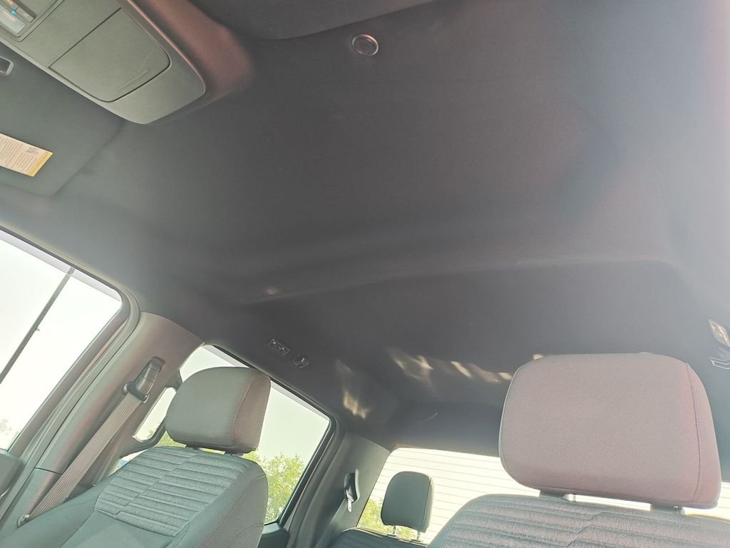 Used 2022 Gray Ford XL image 21