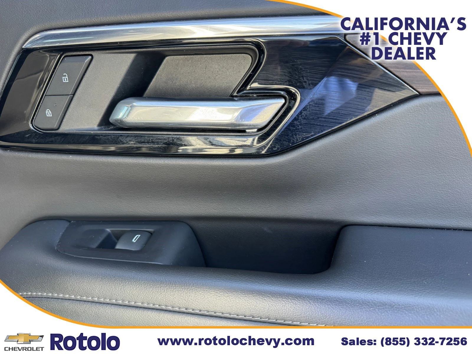 Used 2025 Summit White Chevrolet LT image 12