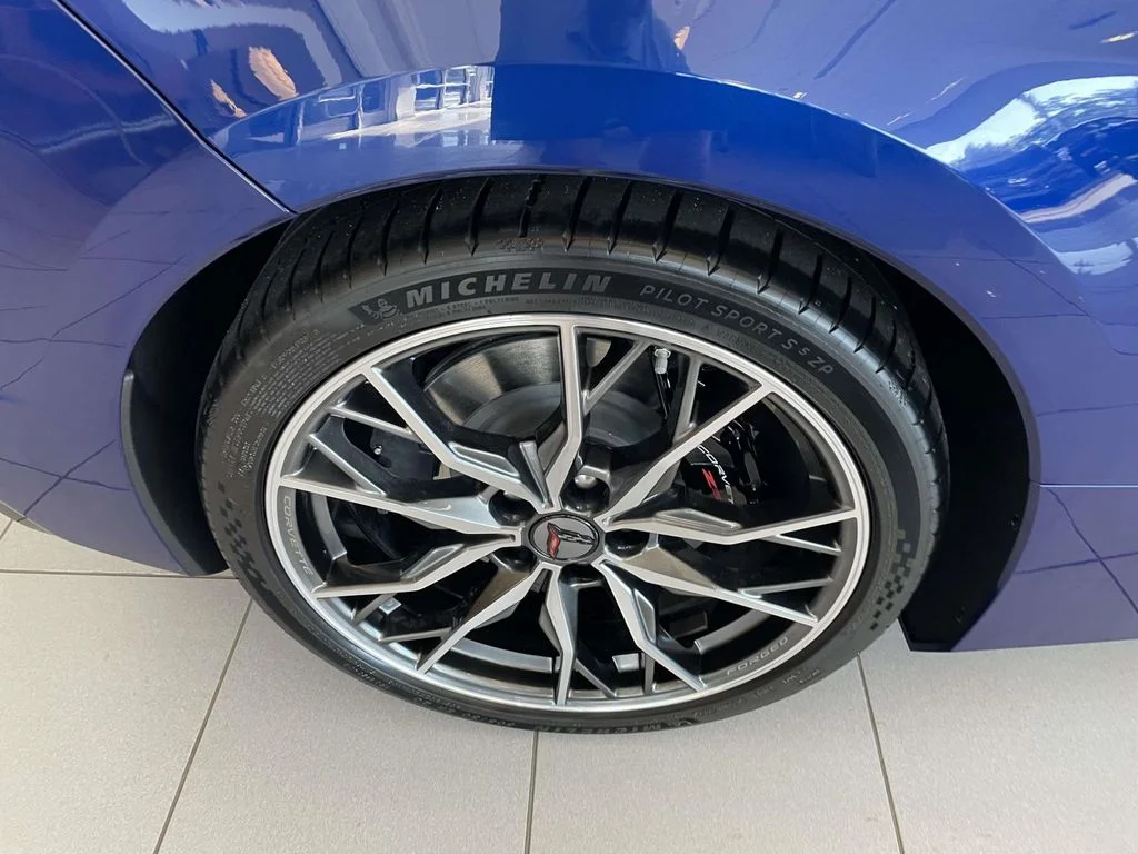 New 2027 Admiral Blue Metallic Chevrolet 2LT image 7