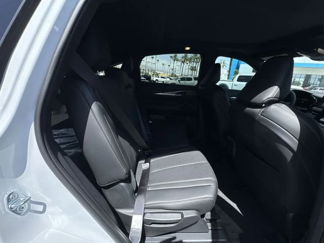 New 2027 White INFINITI LUXE image 28