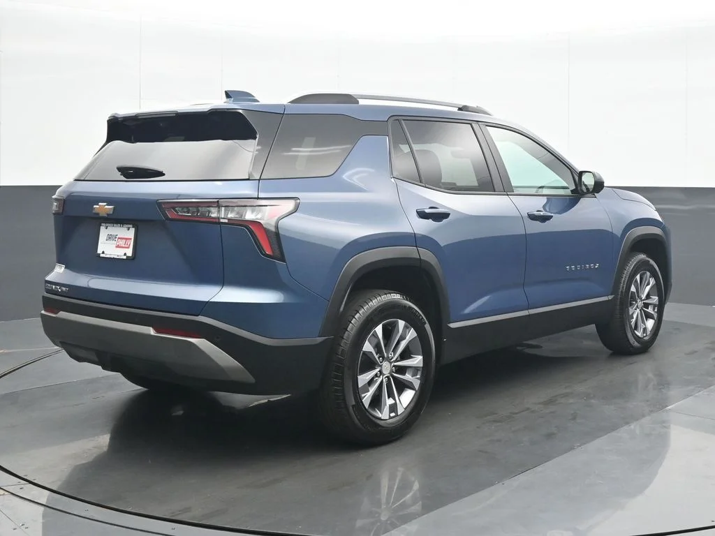 Used 2025 Blue Chevrolet LT image 6