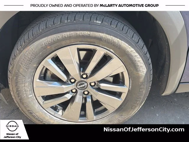 Used 2025 Blue Nissan SV image 11