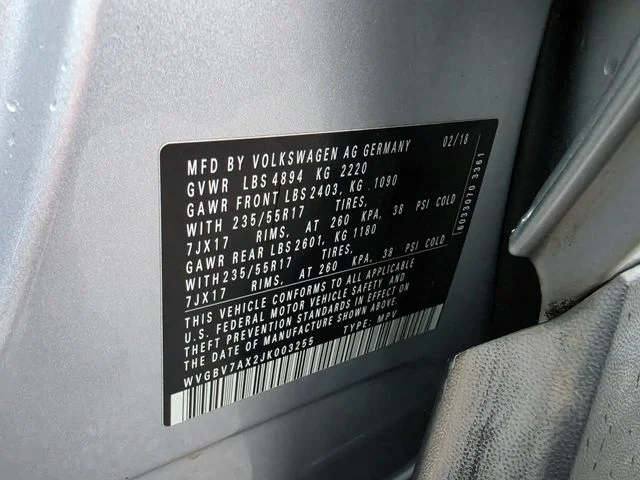 Used 2018 Silver Volkswagen 2.0T image 6