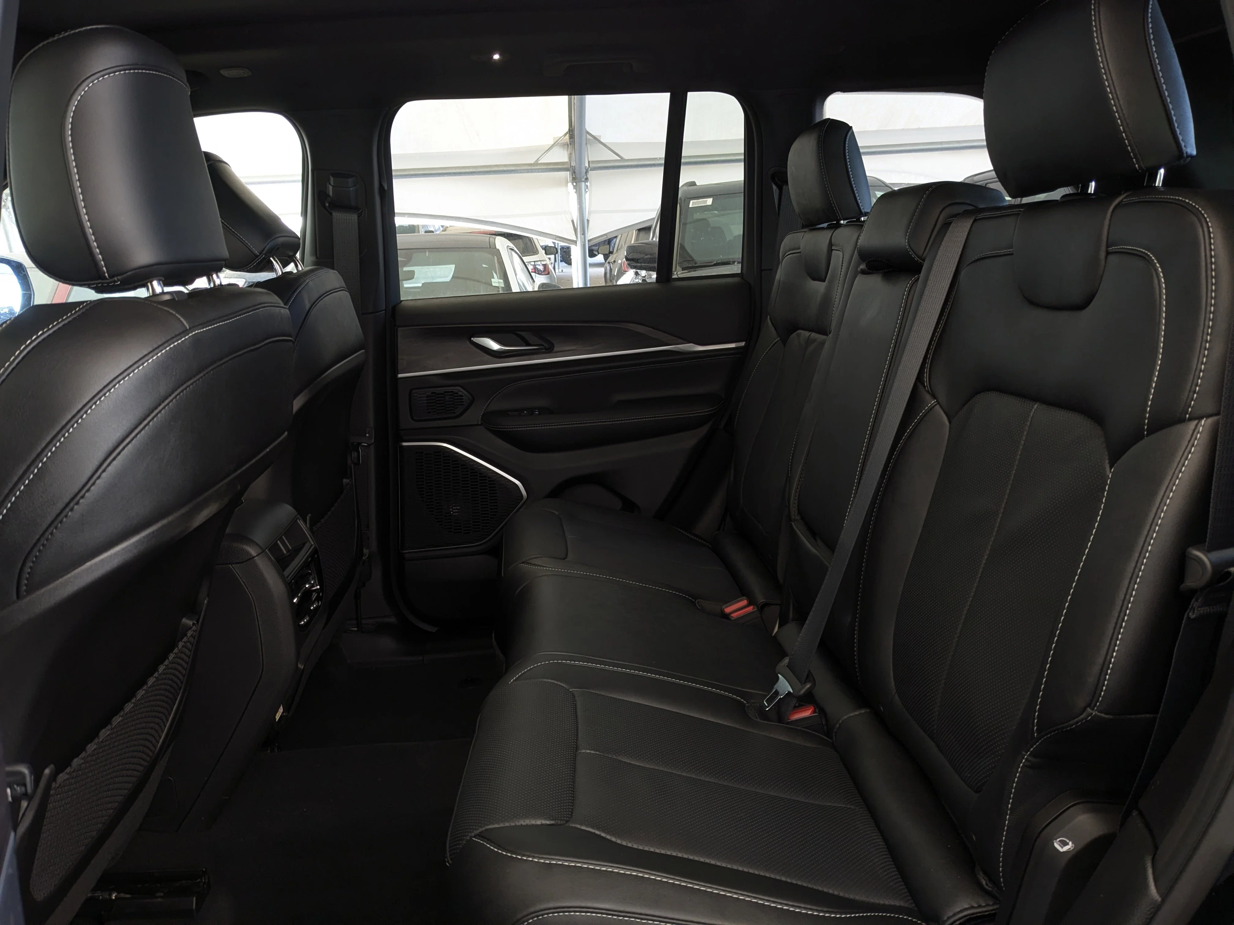 New 2026 Black Jeep Limited Reserve - - Nappa Leather - Ventilated Seats - Trailer Tow Pack - Remote Start & More! image 28
