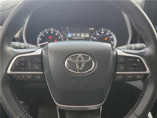 Used 2023 Magnetic Gray Metallic Toyota XLE Front-Wheel Drive image 19