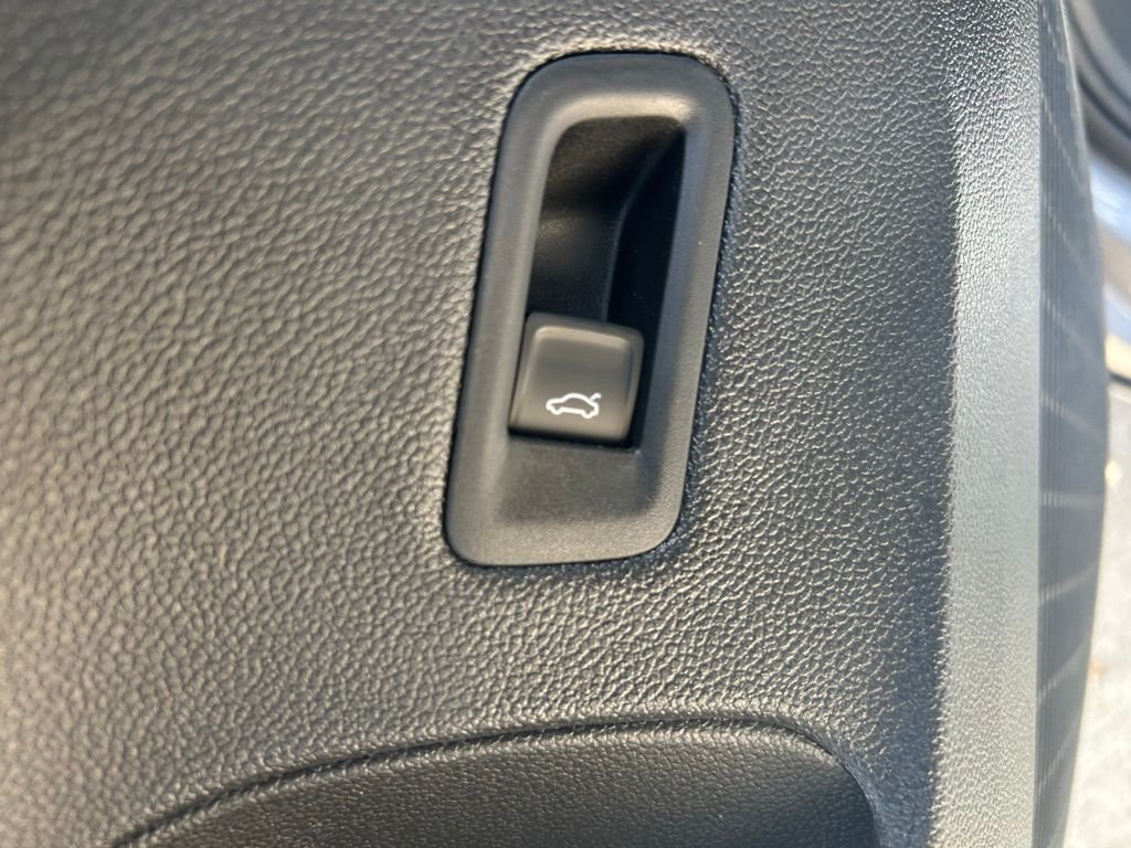 New 2026 Silver Volkswagen 2.0T SE w/Technology image 56