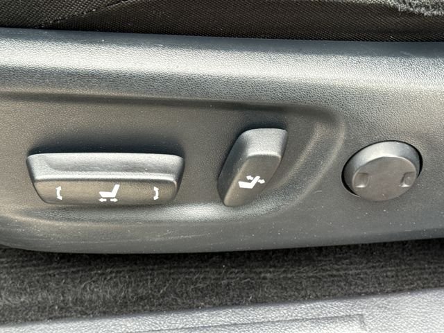 Used 2018 Red Toyota SR5 image 21