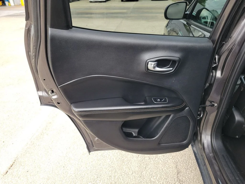 Used 2020 Gray Jeep Latitude image 31