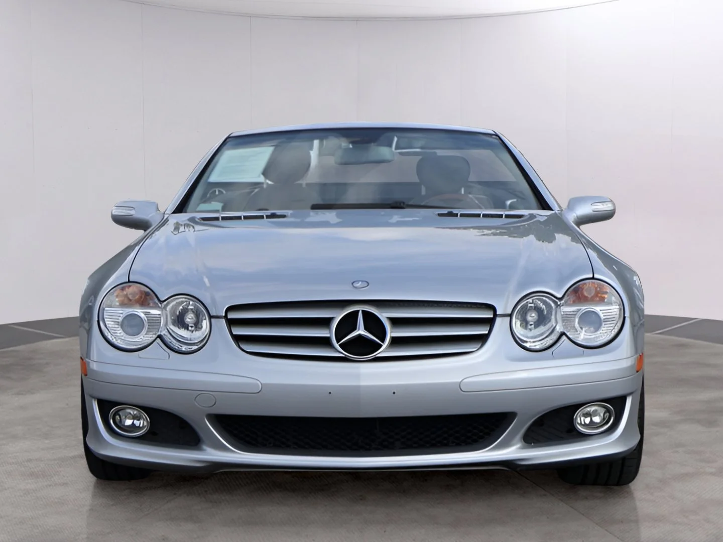 Used 2008 Mercedes-Benz SL-Class SL550 with VIN WDBSK71F88F136821 for sale in Kansas City