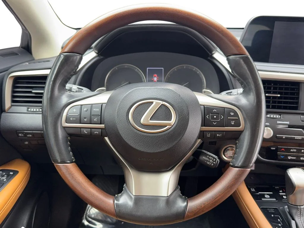 Used 2022 Black Lexus 350 image 19