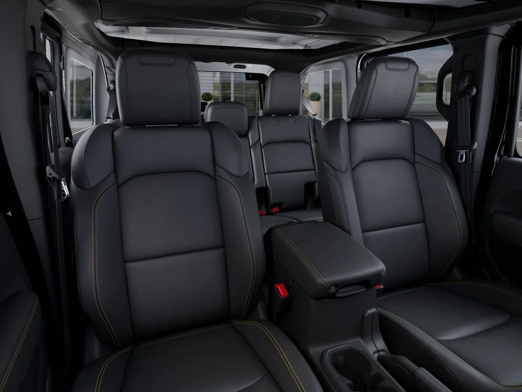 2025 Jeep Wrangler 4-Door Sahara - Photo 16