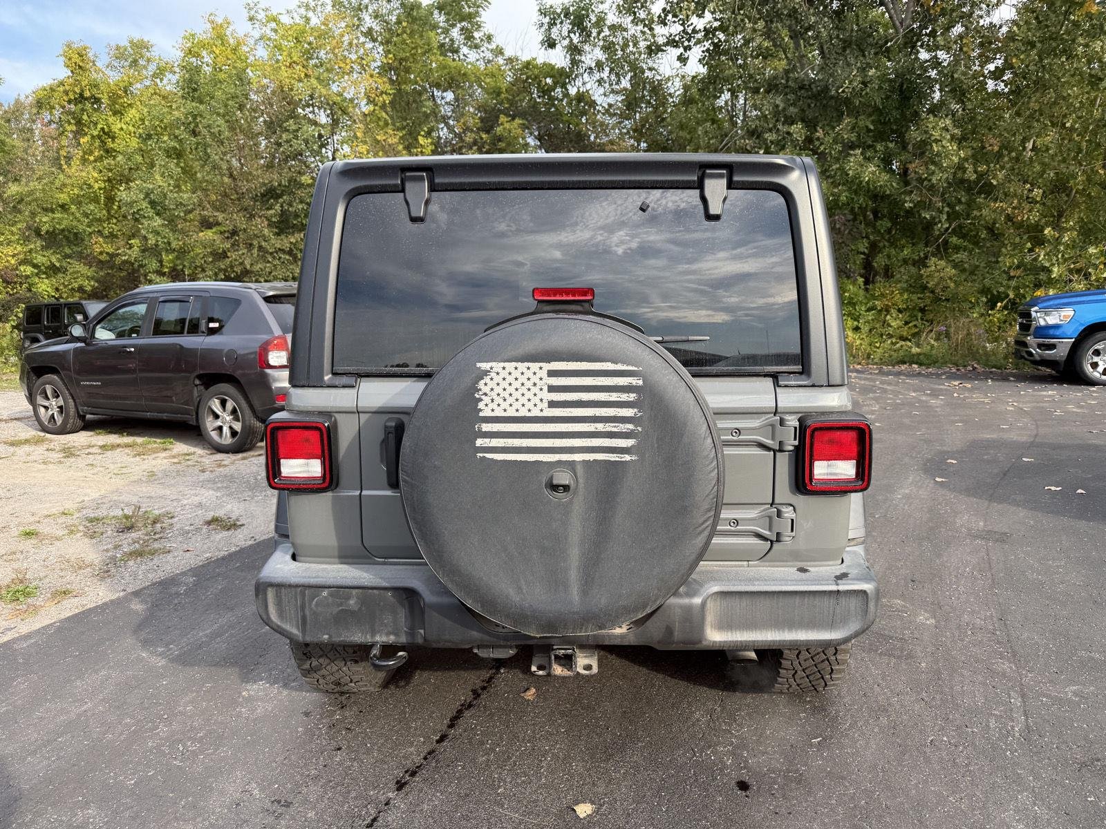 Used 2020 Sting-Gray Clearcoat Jeep Sport S image 8