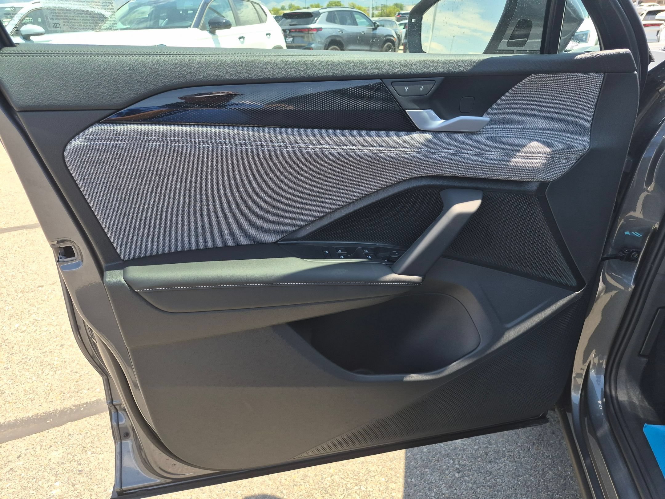 New 2026 Platinum Gray Metallic Volkswagen S image 12
