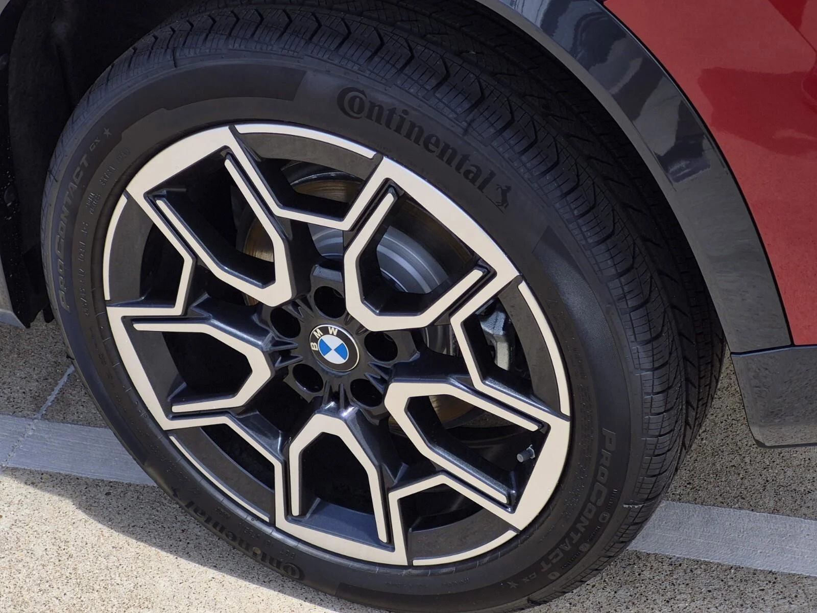 New 2026 Vegas Red Metallic BMW xDrive28i image 7
