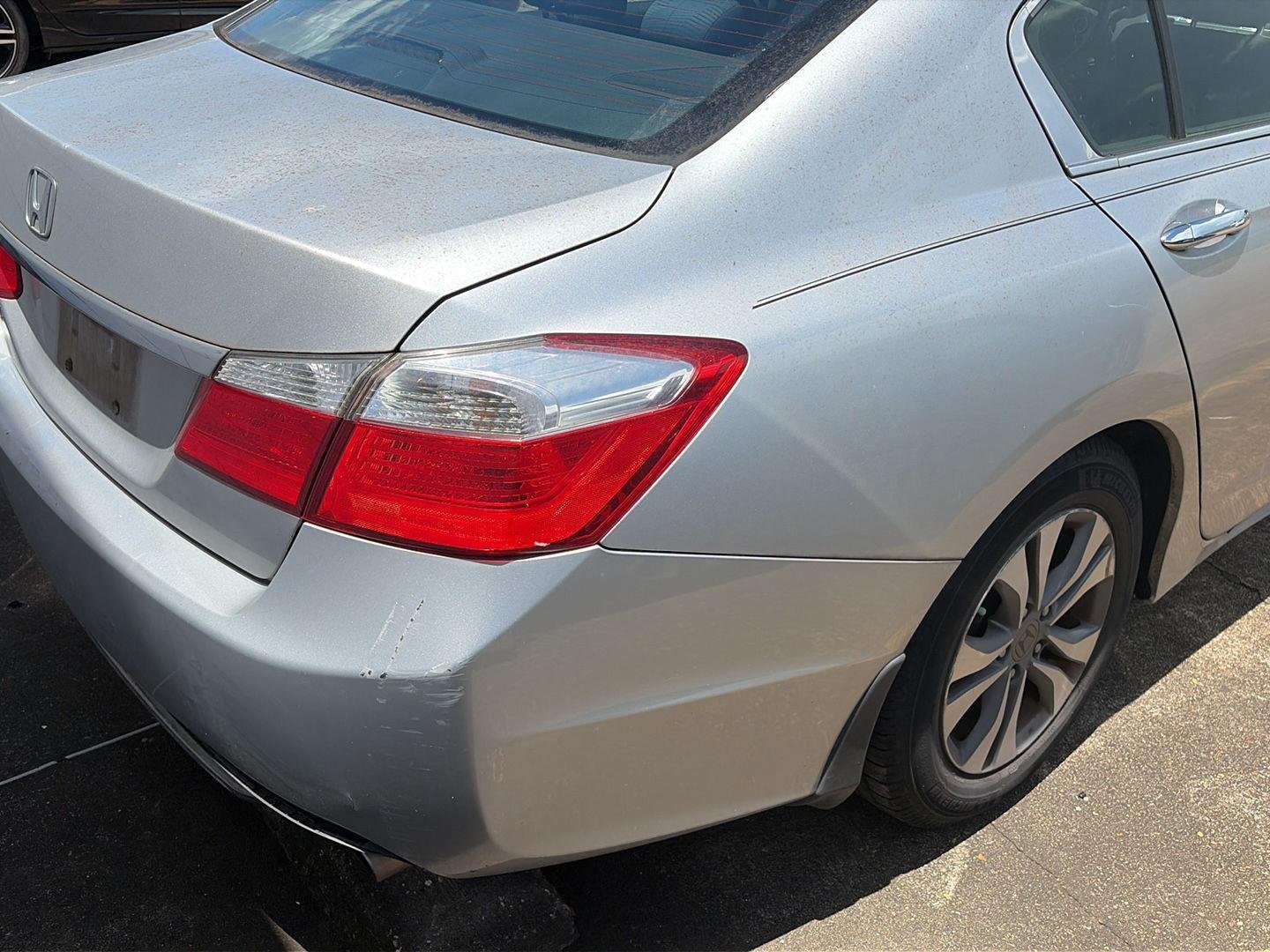 Used 2015  Honda LX image 5