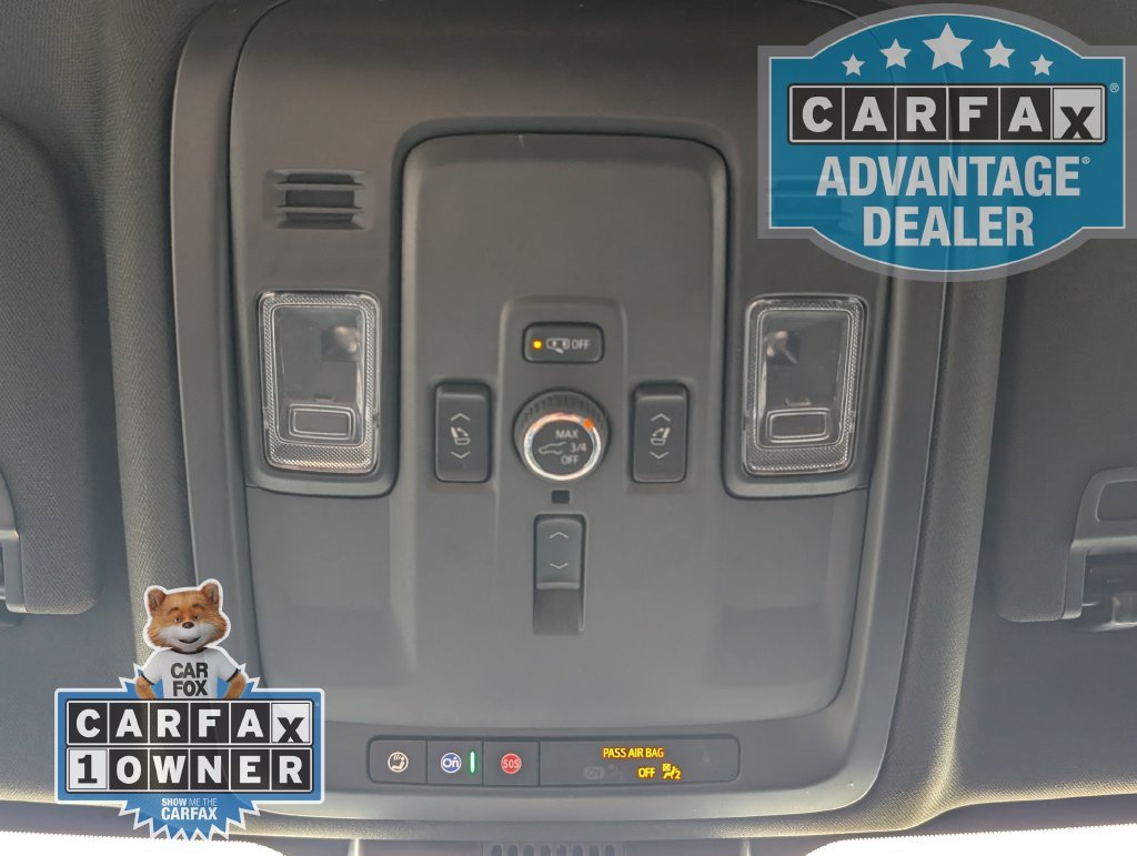 Used 2025 Sterling Metallic GMC Denali image 12