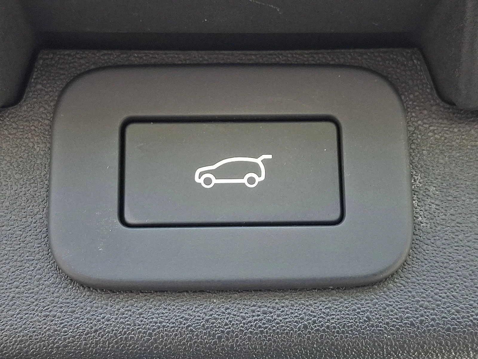 Used 2025 Gray Land Rover Dynamic SE image 41