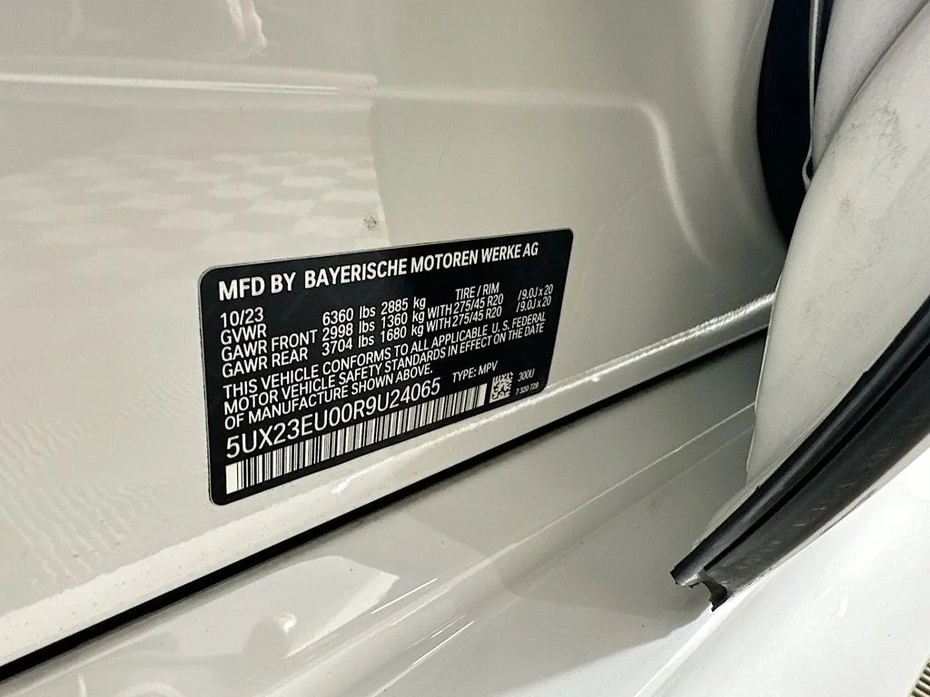 Certified Used 2024 Alpine White BMW xDrive40i image 30