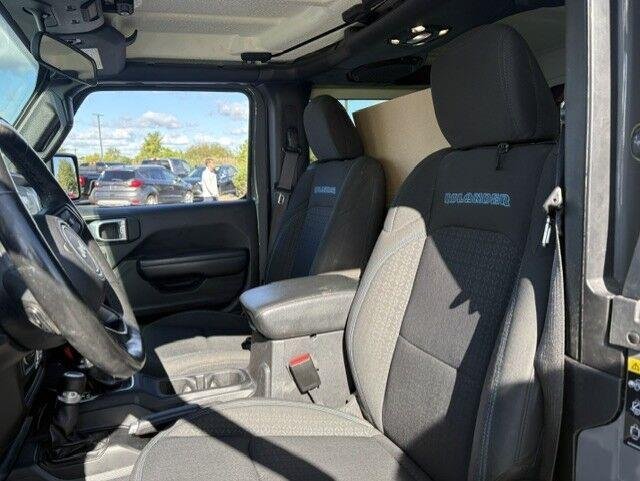 Used 2021 Sting-Gray Clearcoat Jeep Islander image 2