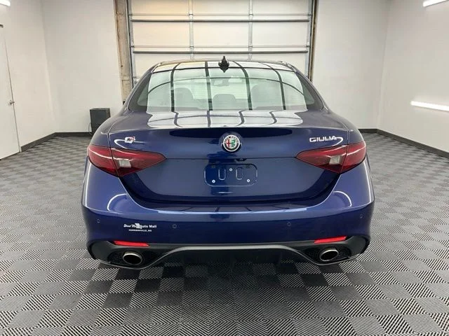 Used 2019 Blue Alfa Romeo Ti Sport image 18